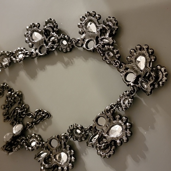 Vtg Inspired Clear & Milky White Faux Gemstones Black Necklace Great Condition! - Picture 12 of 16